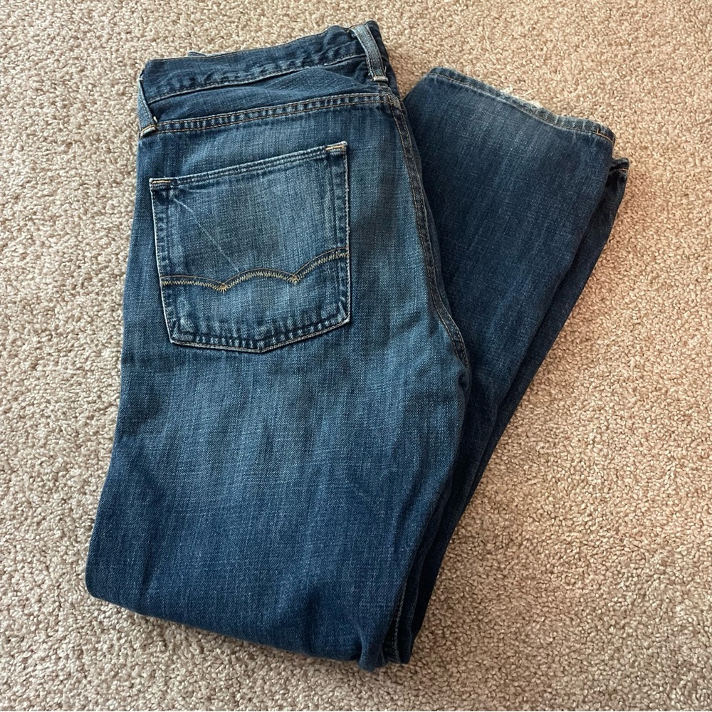 Classic Men's Dark Blue Denim Jeans